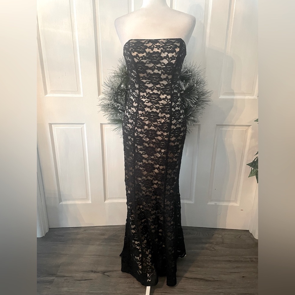 Dave & Johnny mermaid gown
